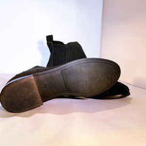 Toms suede ankle chelsea booties